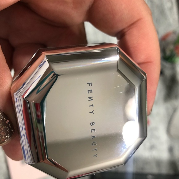 BRAND NEW FENTY FAIRY BOMB HIGHLIGHTER - Picture 7 of 12